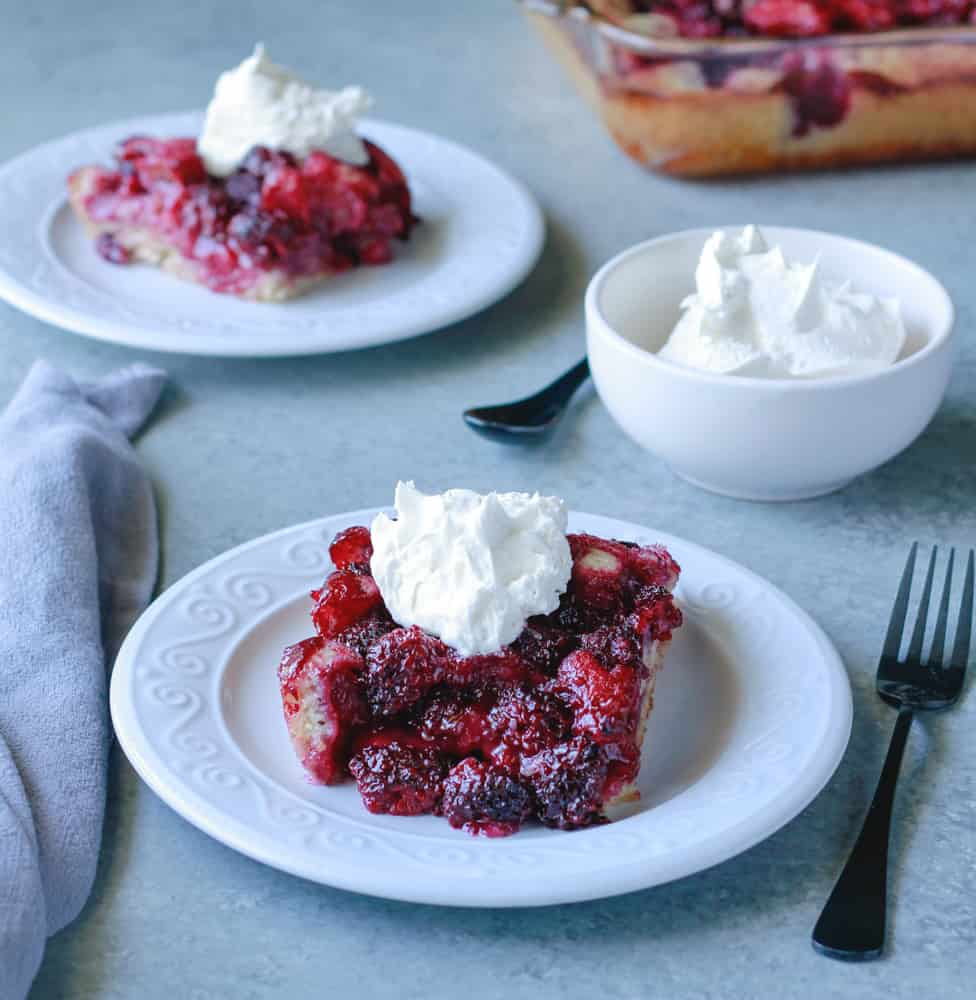 Southern Vegan Blackberry Cobbler. Photograph by Happycowandme.com.