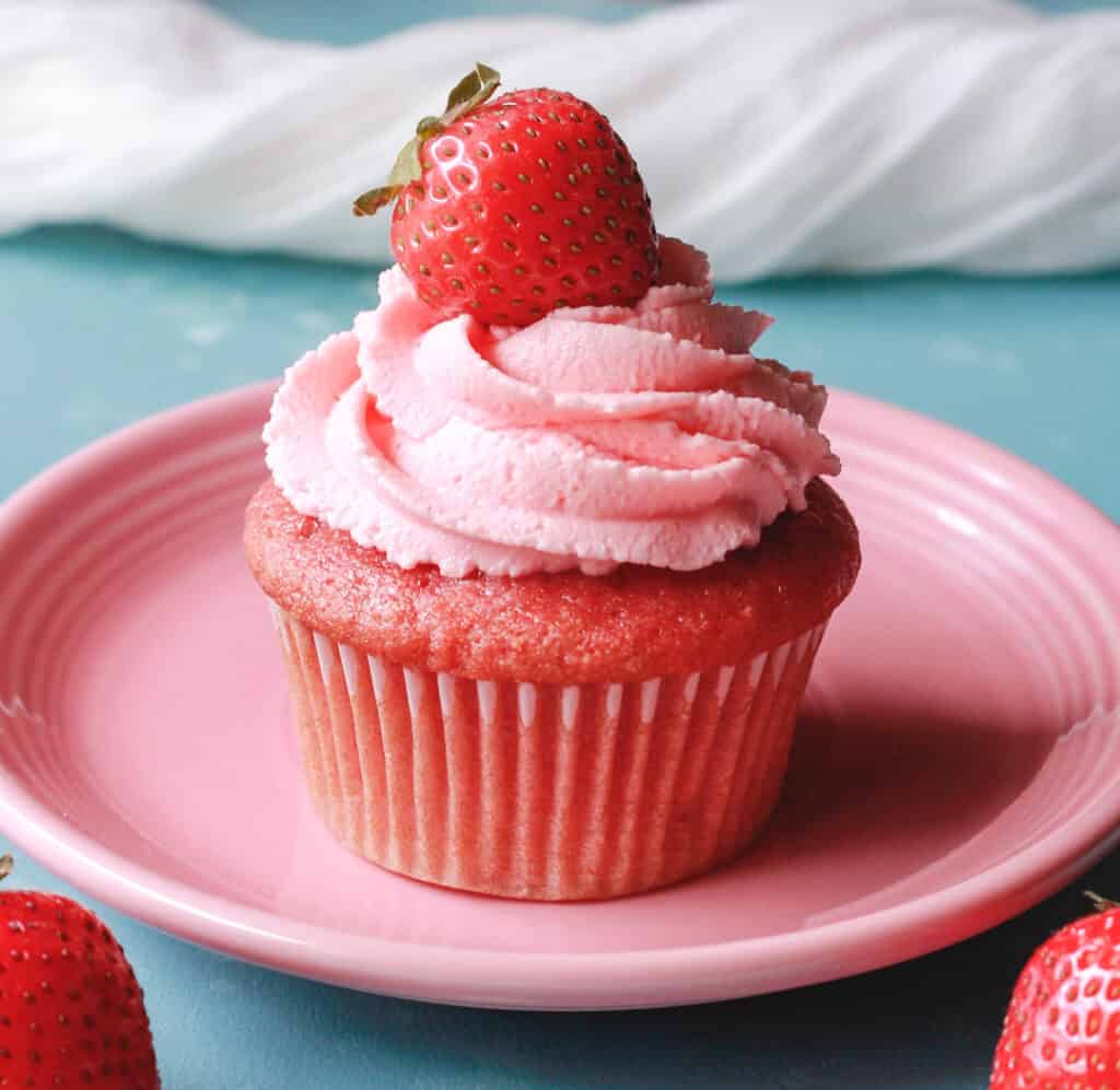 Vegan strawberry cupcakes with strawberry buttercream