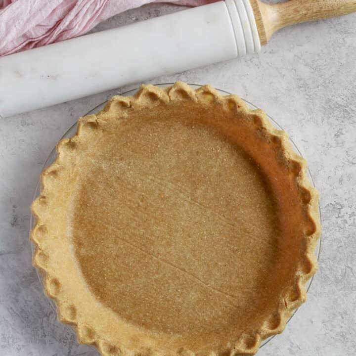 Healthy Pie Crust (Easy) - Dessert Done Light | Desserts for your ...